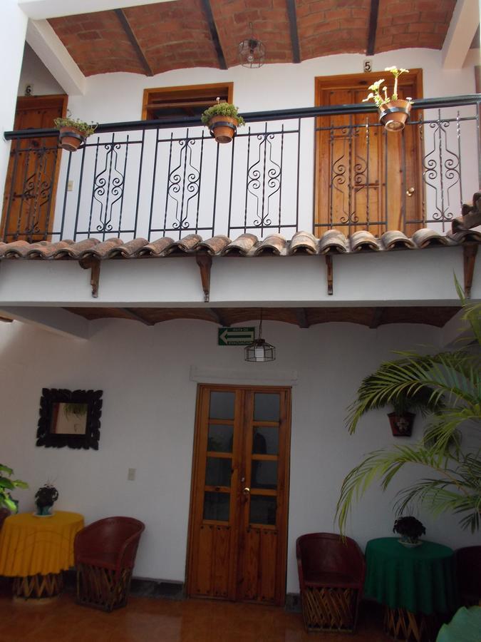 Las Margaritas Hotel Posada Тапалпа Екстериор снимка